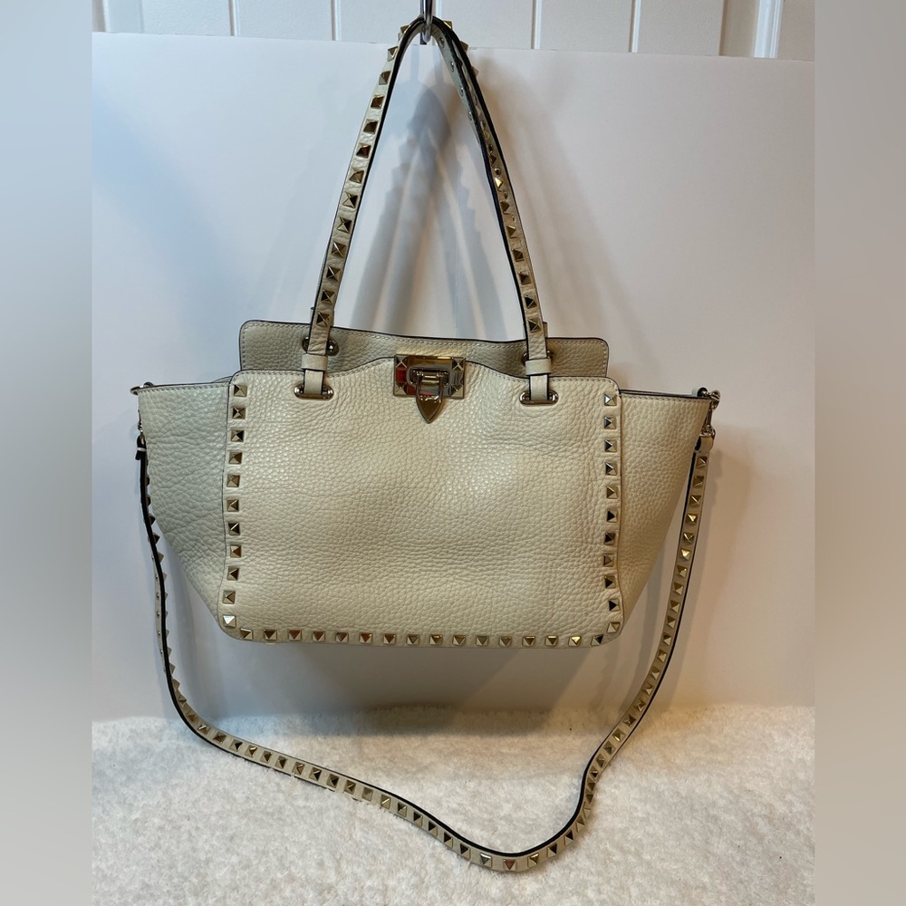 EUC Valentino Garavani Rockstud Pebbled Leather Tote - Ivory